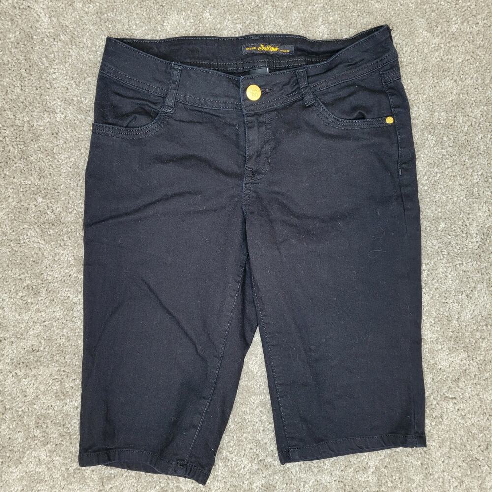 South Pole Low Rise Black Gold Embroidered Juniors Bling Bermuda Shorts Size 7